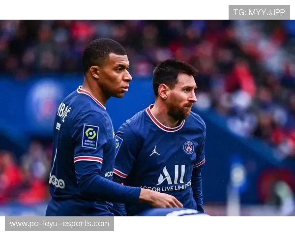 足球四大球星经典瞬间合集 突显梅西C罗内马尔姆巴佩的辉煌时刻