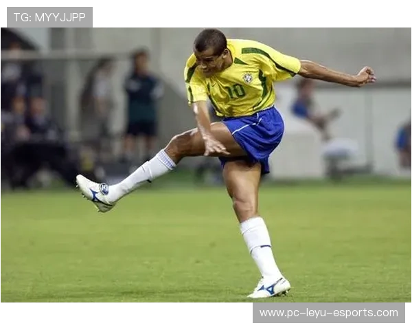 足球鞋穿过的名人有哪几位球星